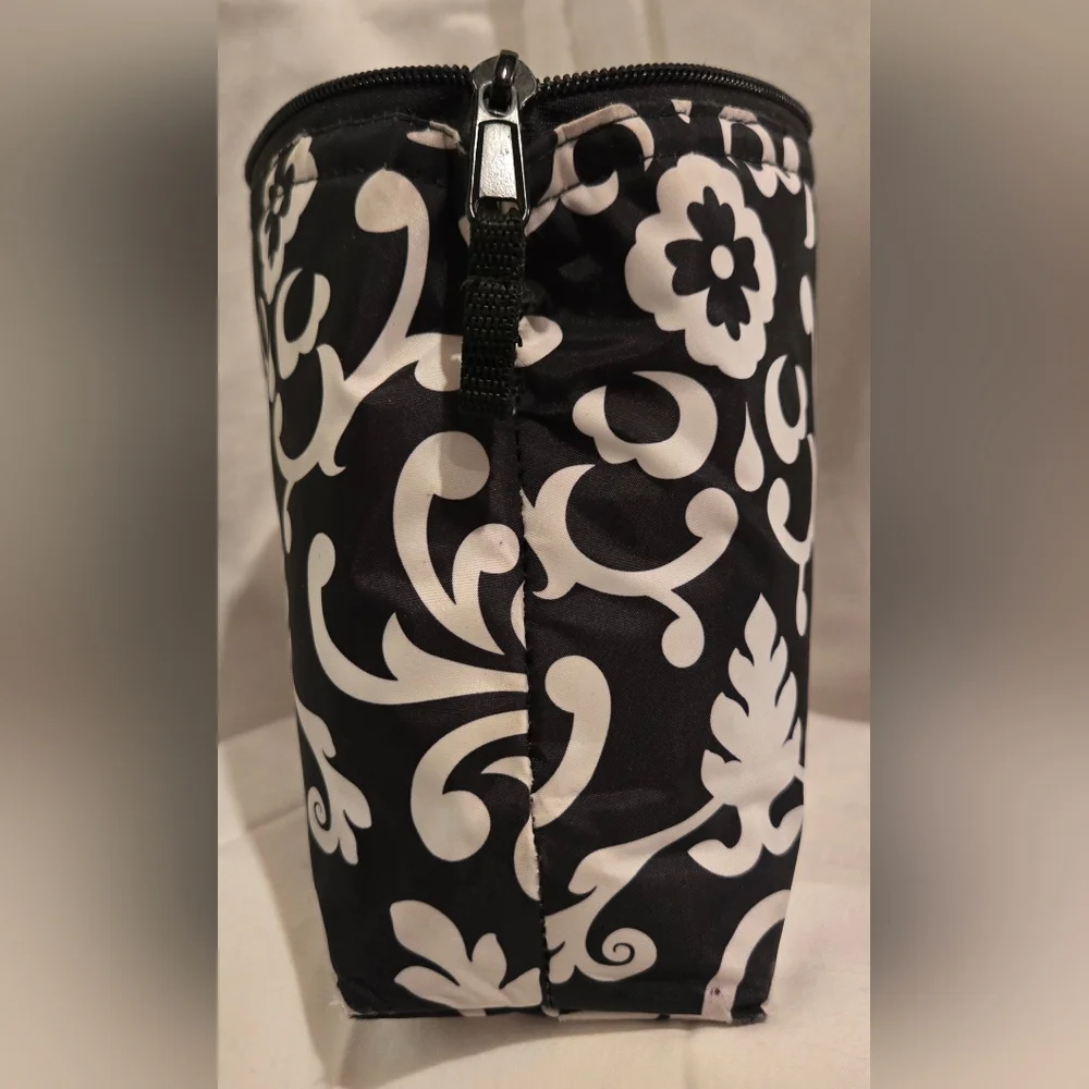 Thirty-One Black & White Damask Hot / Cold Pouch